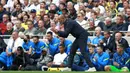 Anak asuh Nuno Espirito Santo dipaksa bertahan total dan hanya mengandalkan serangan balik. Mereka kesulitan keluar dari gempuran pemain City. (Foto: AP/Ian Walton)