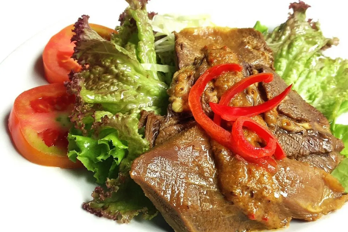Ilustrasi masakan lidah sapi