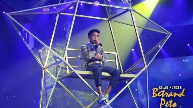 Betrand Peto konser perdana