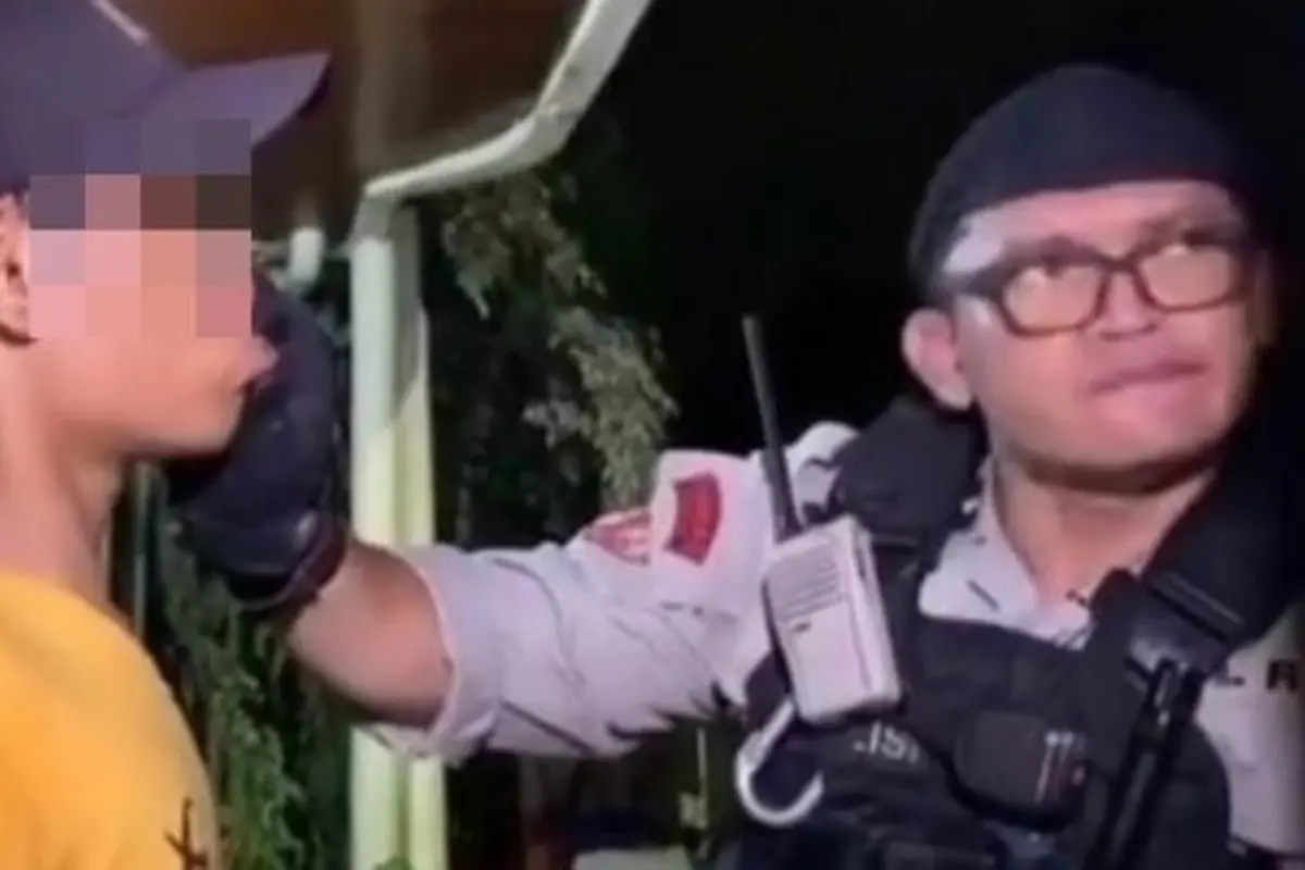 Aksi Viral Polisi Ambarita, Dari Periksa Handphone Warga sampai Comot Bibir Pelajar
