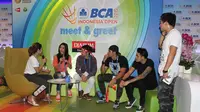 Meski sibuk di dunia hiburan, seleb-seleb ini menyempatkan waktunya untuk mendukung tim bulu tangkis Indonesia di BCA Indonesia Open 2015