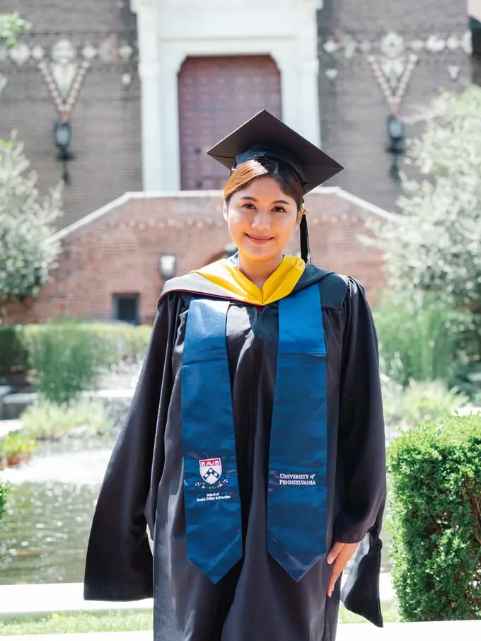 Erina Gudono saat Wisuda S2 di Amerika Serikat