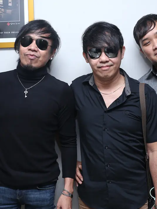 Kecurangan yang dilakukan oleh pengusaha tempat karaoke ini yang dijadikan materi curhatnya. Ia telah beberapa kali mengalami hal serupa. (Andy Masela/Bintang.com)