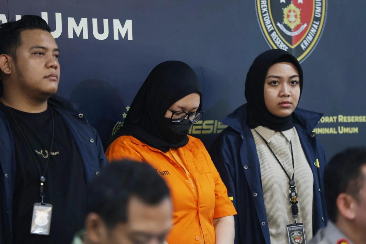 FOTO: Penampakan Pemilik WO Ayu Puspita Usai Ditetapkan sebagai Tersangka