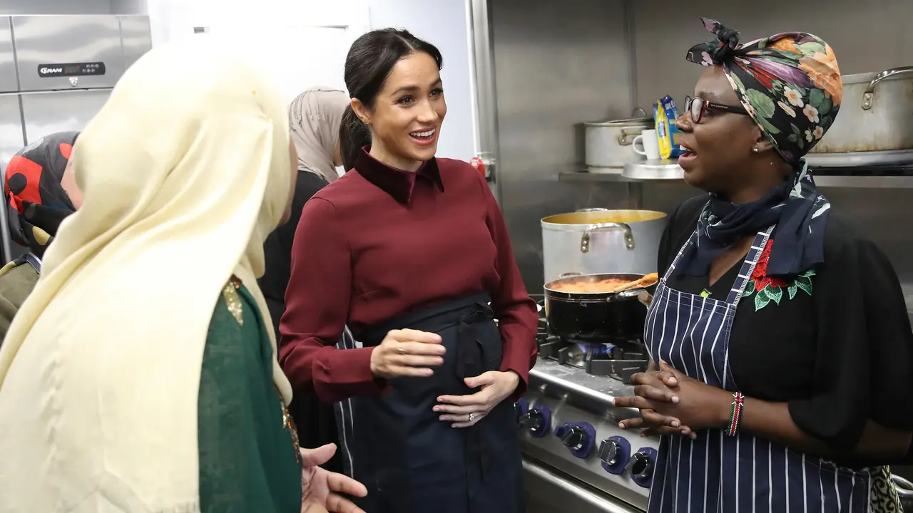 Intip Meghan Markle Masak Bareng Wanita-Wanita Muslim di London