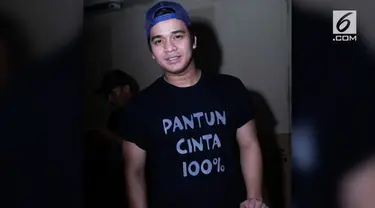 Billy Syahputra mengungkapkan keinginan untuk meringankan beban Denada dengan membeli apartemen yang dijual untuk pengobatan leukimia anaknya. Namun sayang, Billy mengaku memiliki kendala.