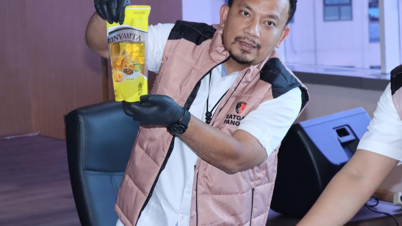 penangkapan tersangka kurangi takaran minyakita di jakbar