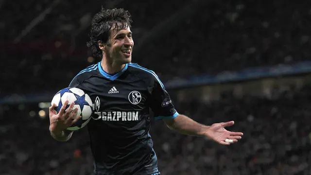 FOTO: Karim Benzema Ungguli Raul Gonzalez dalam Daftar Pemain Pencetak 70 Gol di Liga Champions - Raul Gonzalez