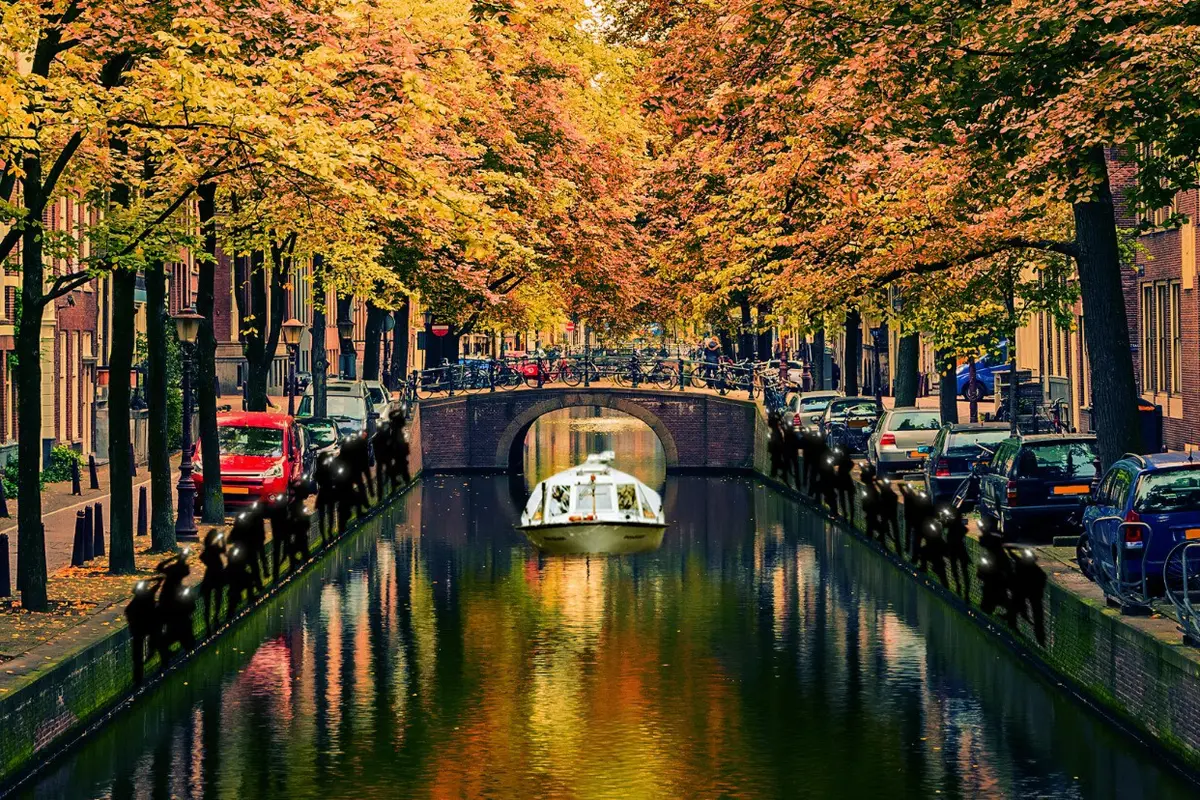 Karya seni Laila Azra di Amsterdam