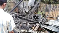 Rumah nenek Sidem di Sumbang, Banyumas, ludes terbakar dengan segala isinya. (Liputan6.com/Tagana BMS/Muhamad Ridlo)