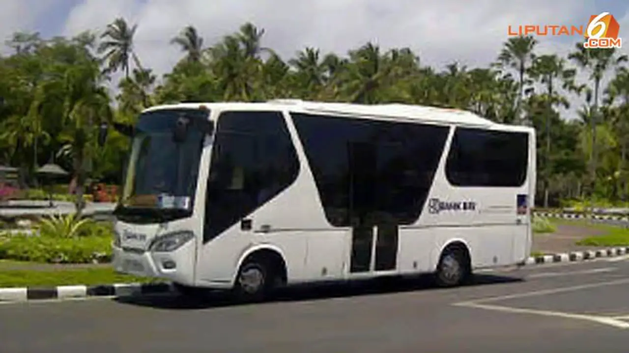 bri-bus-listrik-131003b.jpg