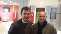 Dejan Antonic berpose dengan mantan rekannya di Red Star Belgrade, Dejan Stankovic (Liputan.com/Istimewa)