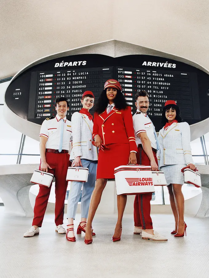Tren Fashion dari Christian Louboutin yang Terinspirasi dari Perjalanan Udara