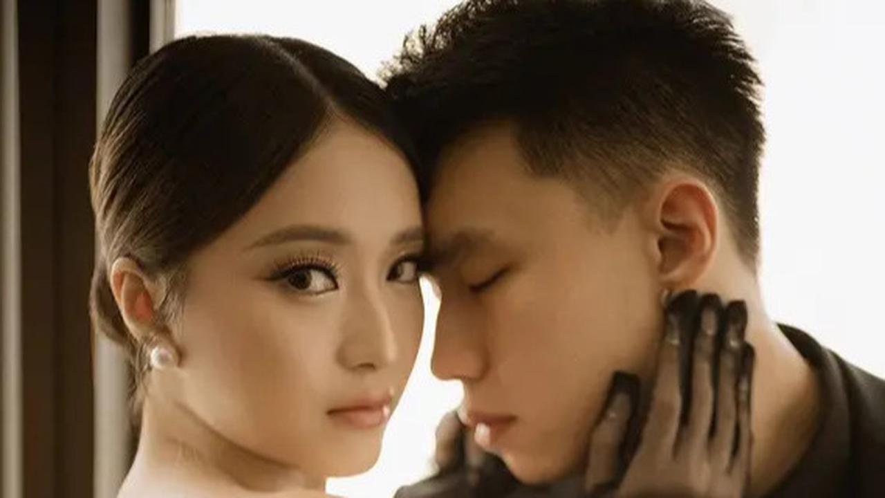 7 Potret Vior yang Lagi Viral di Media Sosial, Foto Bareng Pacar Jadi Sorotan