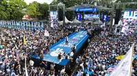 Puluhan Ribu Warga Sulut Ramaikan Kampanye Akbar Elly Lasut-Hanny Pajouw