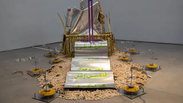 Tepung-Pa-Tepung yang diciptakan oleh Nani Nurhayati, seniman asal Majalengka, Jawa Barat menjadi salah satu yang menarik perhatian di Jakarta Biennale 2024.