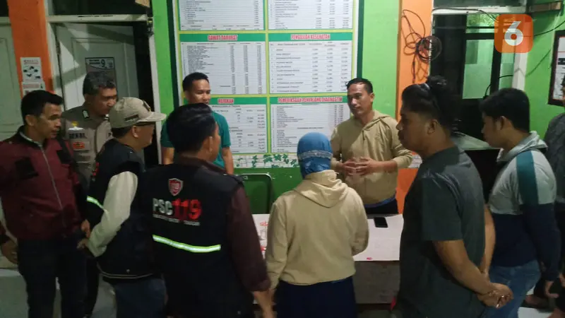 Polisi dan pihak-pihak terkait berkoordinasi ihwal insiden keracunan makanan di Takalar (Liputan6.com/Istimewa)