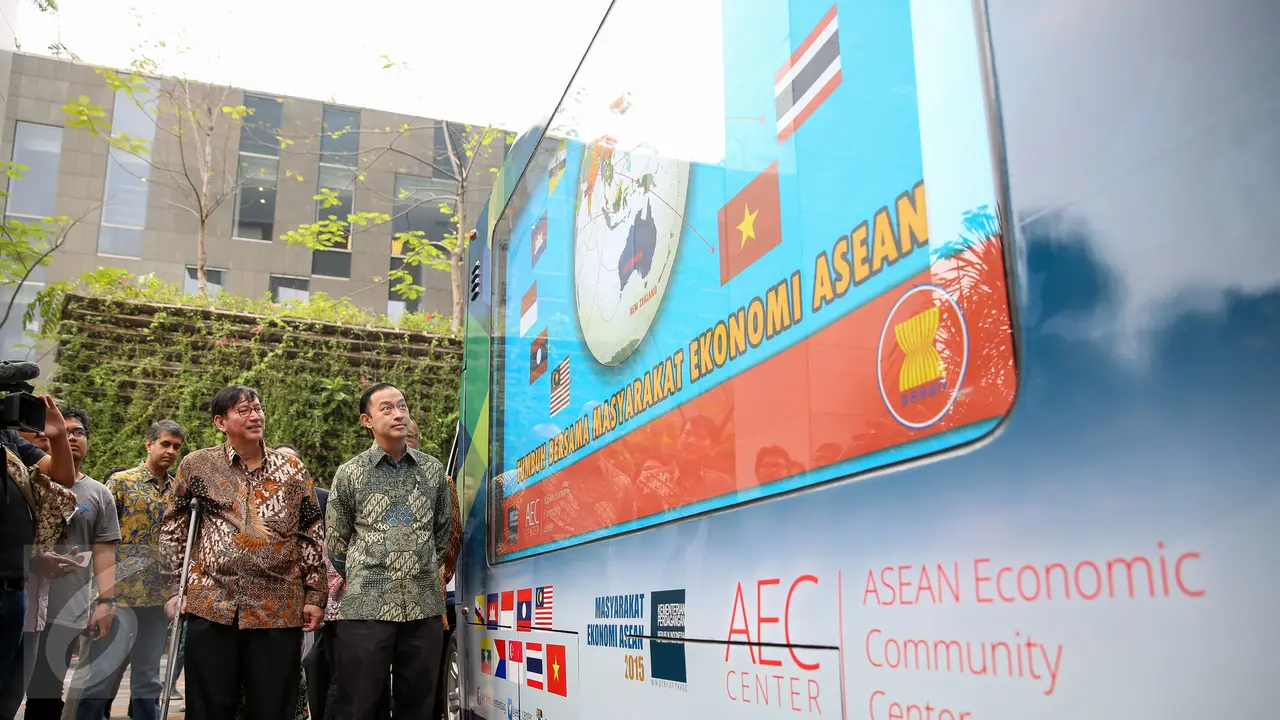 20150928- Peluncuran ASEAN Economic Community AEC-Jakarta- Thomas Lembong