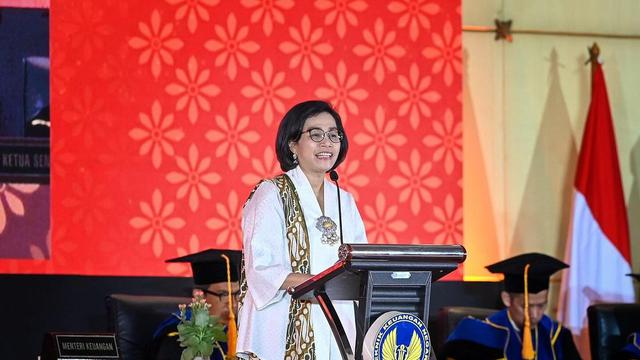 8 Gaya Menkeu Sri Mulyani Kerap Tampil Anggun dalam Balutan Kebaya Kartini