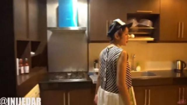 Bagian dapur apartemen Richard Kyle (YouTube Jessica Iskandar)