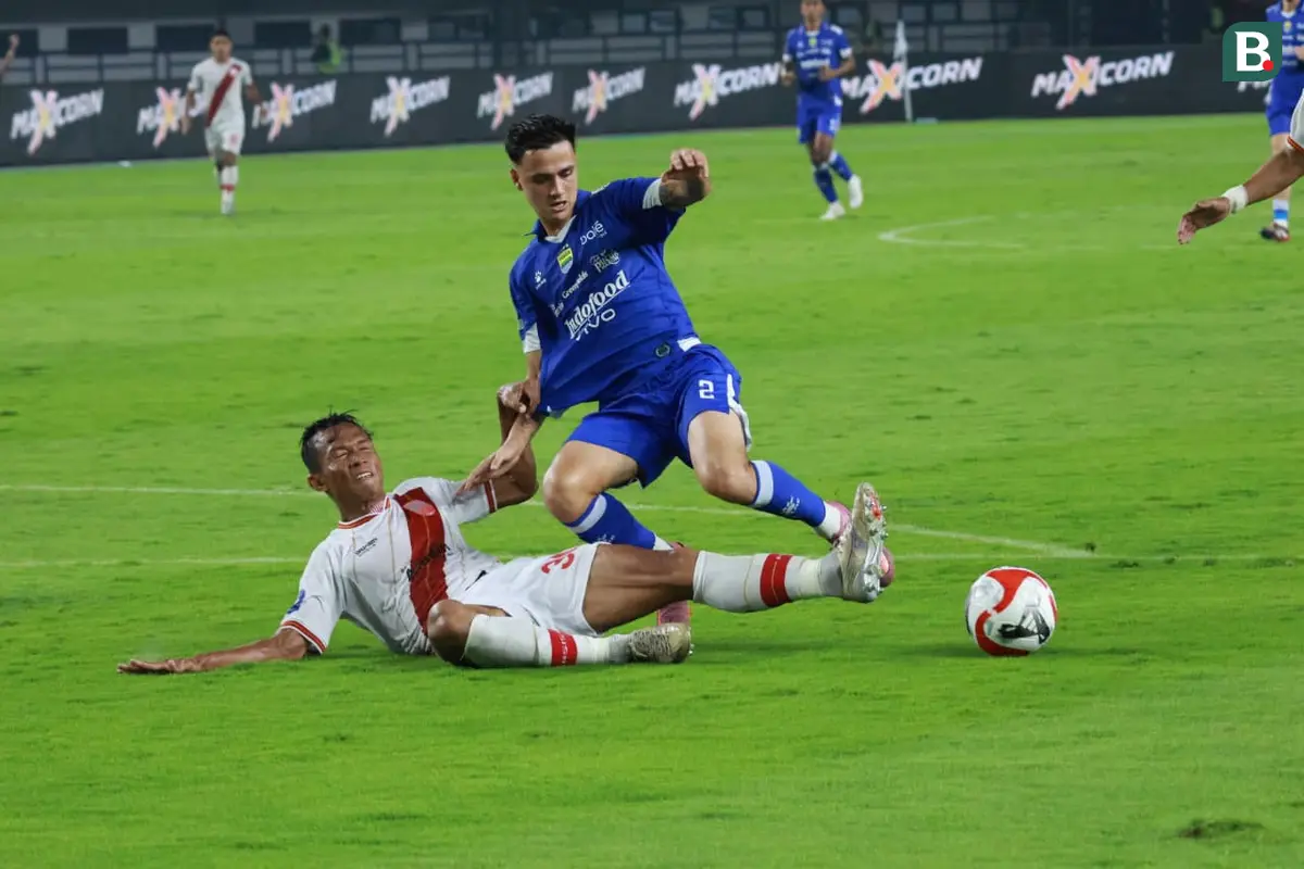 Persib Bandung Vs Persis Solo