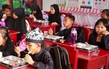 Viral Ompreng MBG yang Diimpor dari China Diduga Mengandung Minyak Babi dan Bahan Berbahaya