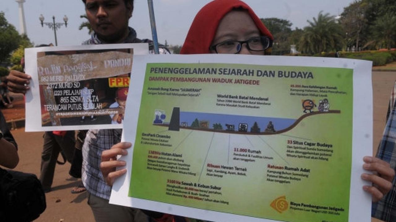 Massa datangi Istana menolak penggenangan Waduk Jatigede