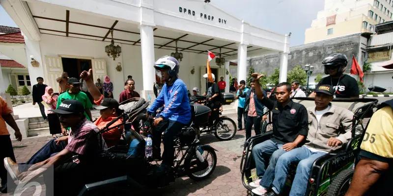 20160805- Pengemudi Bentor Datangi DPRD DIY- Boy Harjanto