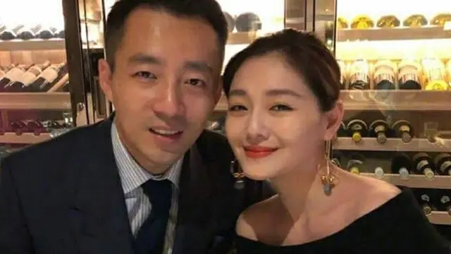 6 Potret Kenangan Barbie Hsu dan Suami, Gugat Cerai Usai 10 Tahun Bersama