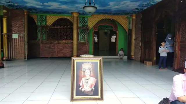 7 Potret Masjid yang Dibangun Dorce Gamalama, Jadi Tempat Dirinya Disalatkan