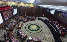 VIDEO: Tegas Hakim MK Saldi Isra Ingatkan DPR Jalankan Hak Angket Pemilu, Jangan Lepas Tangan!