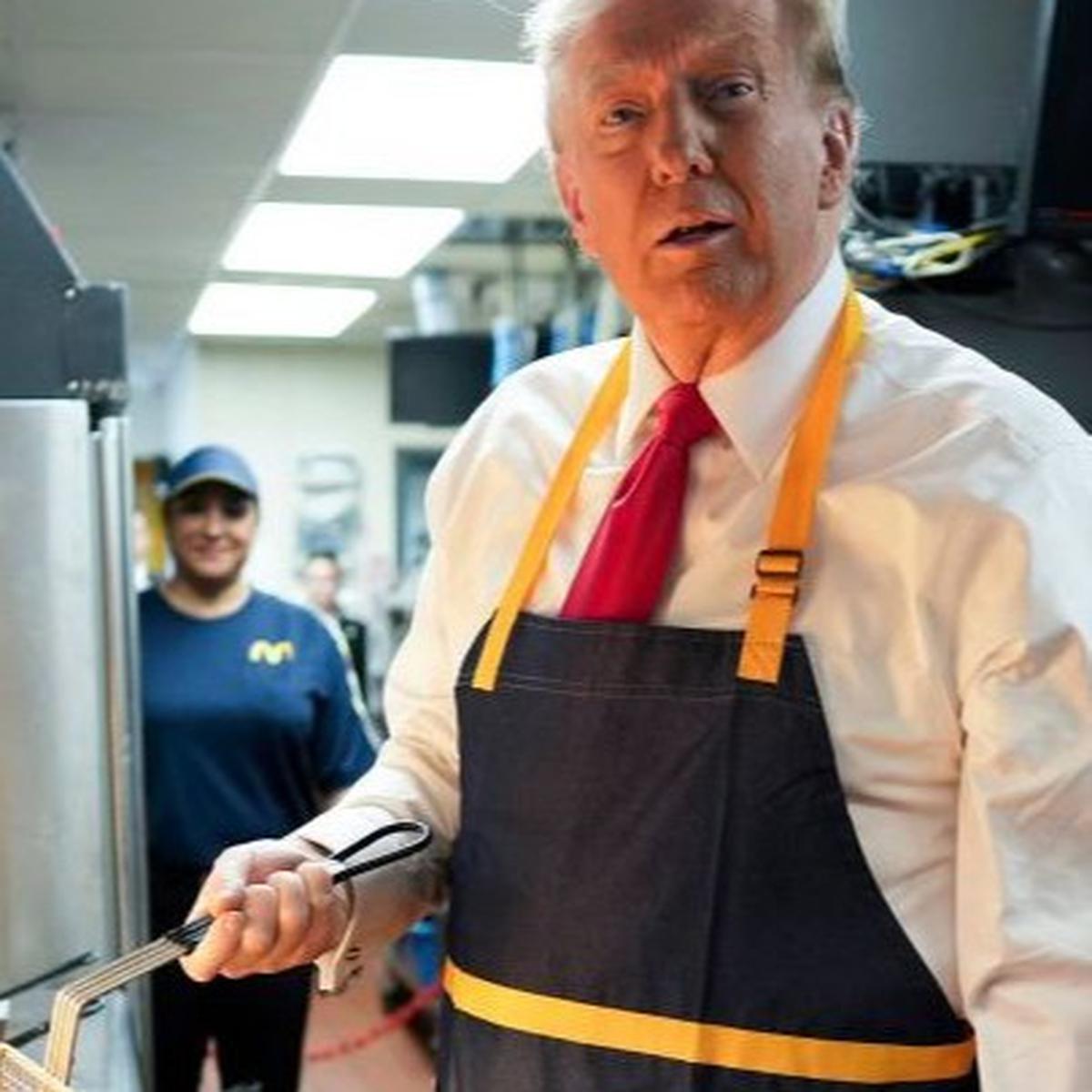 Photos of Donald Trump Becomes a McDonald's Worker for a Day, Part of His Campaign