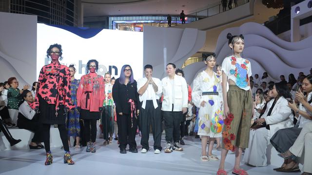 Rama Dauhan, Wilsen Willim dan Mel Ahyar Meriahkan Fashion Nation ke-17 Senayan City Hari Pertama