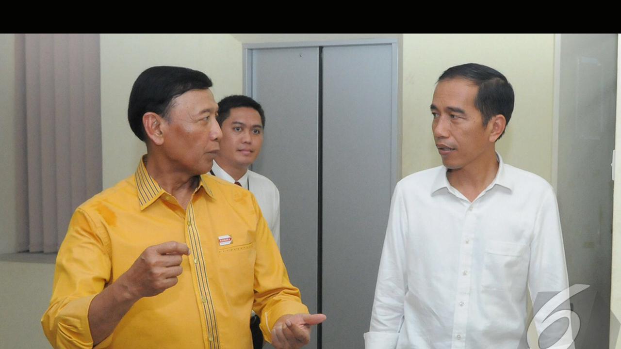 Menko Polhukam Wiranto bersama Presiden Jokowi. (Liputan6.com)