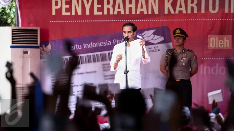 20170208-Jokowi bagi Kartu Indonesia pintar-Jakarta-Faizal Fanani