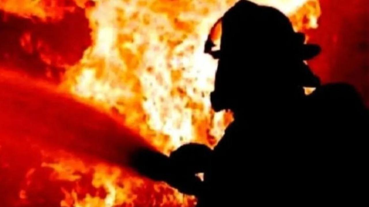 Durhaka! Junaidi Tega Bakar Rumah Orang Tua Kandungnya hingga Ludes karena Tak Terima Anaknya Dimarahi