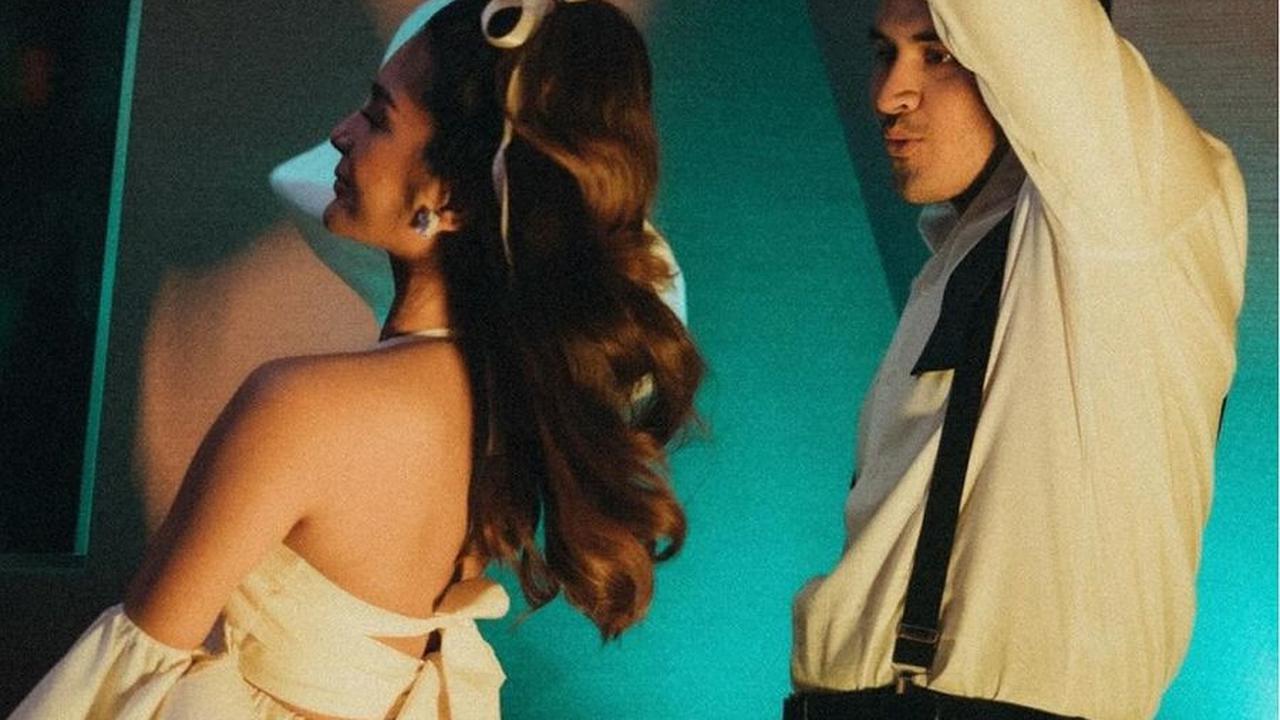 Marco, yang merupakan sepupu dari penyanyi terkenal Raisa, memiliki karier yang berbeda.&nbsp;