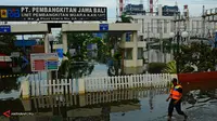 Tanggul di Pluit Jebol? Lurah: Hanya Imbas Air Rob
