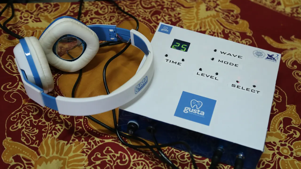 Headset Pereda Nyeri Rahang