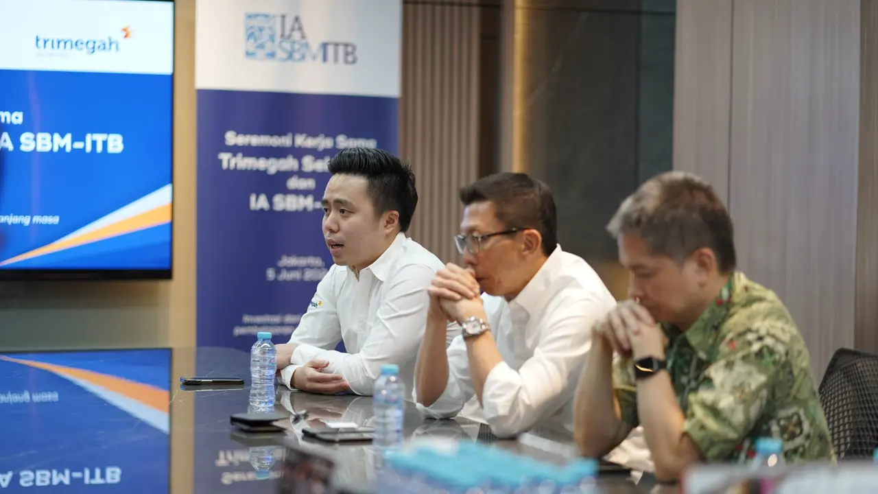 Trimegah menjalin kerja sama dengan Ikatan Alumni Sekolah Bisnis dan Manajemen ITB untuk mewujudkan pembelajaran sepanjang hayat (lifelong learning). (Dok Trimegah)
