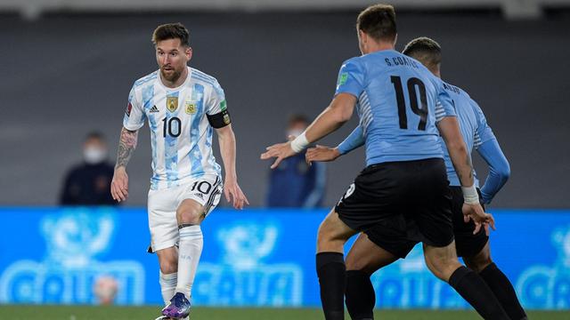 Kualifikasi Piala Dunia 2022 Zona Amerika Latin Argentina Libas Uruguay 3 0 Bola Liputan6 Com