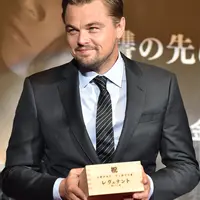 Aktor tampan Leonardo DiCaprio rupanya masih berkelana mencari pelabuhan terakhirnya. Pasalnya ketika dirinya disebut-sebut dekat dengan Rihanna, kali ini ia berkencan dengan Roxy Horner. (AFP/Bintang.com)