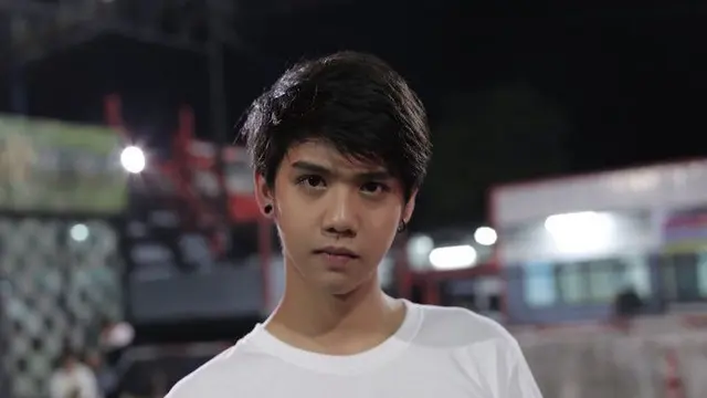 6 Potret Harit Cheewagaroon, Artis Thailand yang Disebut Mirip ‘Dilan’