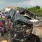 Penampakan mobil Toyota Innova yang membawa rombongan anggota Komisi X DPR RI, Muhammad Hilman Mufidi (Gus Hilman) mengalami kecelakaan di Tol Paspro. (Istimewa)