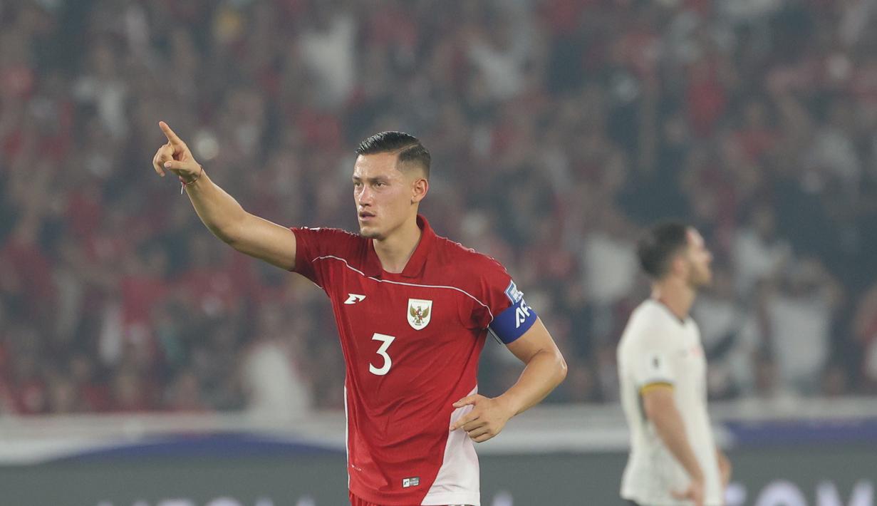 

<p>Ekspresi kapten Timnas Indonesia, Jay Noah Idzes, saat laga melawan China dalam laga Kualifikasi Piala Dunia 2026 zona Asia di Stadion Utama Gelora Bung Karno (SUGBK) Senayan, Jakarta, Kamis (5/6/2025). (Bola.com/M. Iqbal Ichsan)
<p>” data-width=”1231″ data-height=”710″ data-template-var=”image”></picture>
<div>
<p><span>1</span><span>/</span><span>5</span></p><div class=
