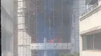 Gedung di Cikini Kebakaran, Asap Hitam Pekat Membubung