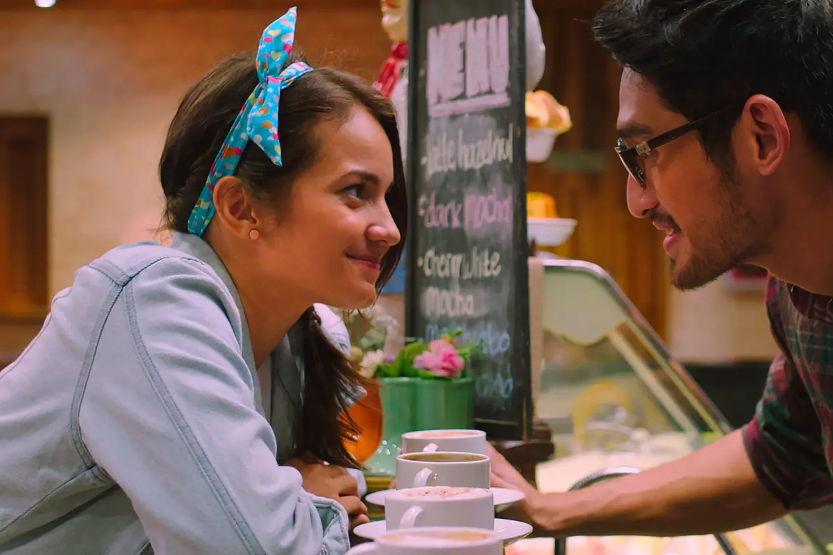 Enzy Storia dalam film "Zodiac: Apa Bintangmu?". (Foto: Prime Video)