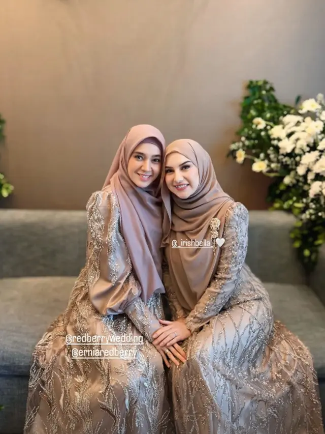 Potret Dhini Aminarti dan Irish Bella Jadi Bridesmaid Clara Shinta