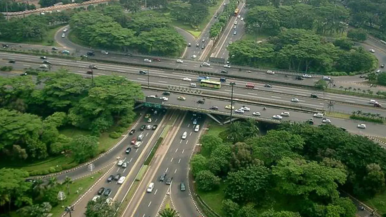 #MITOS Malam Hari, 6 Jalan Ini Bikin Bulu Kuduk Berdiri