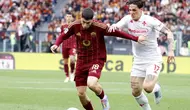 Nicolo Zaniolo (kanan) pada pertandingan Fiorentina versus AS Roma di ajang Liga Italia. (X/Fiorentina)
